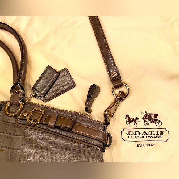 EUC COACH Gray Croc Embossed Chain Link Sophia - Picture 4 of 11